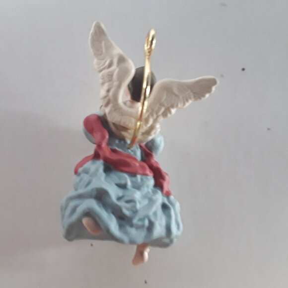 Hallmark Miniature Ornament- Heavenly Minstrel 1991 - Picture 2 of 4